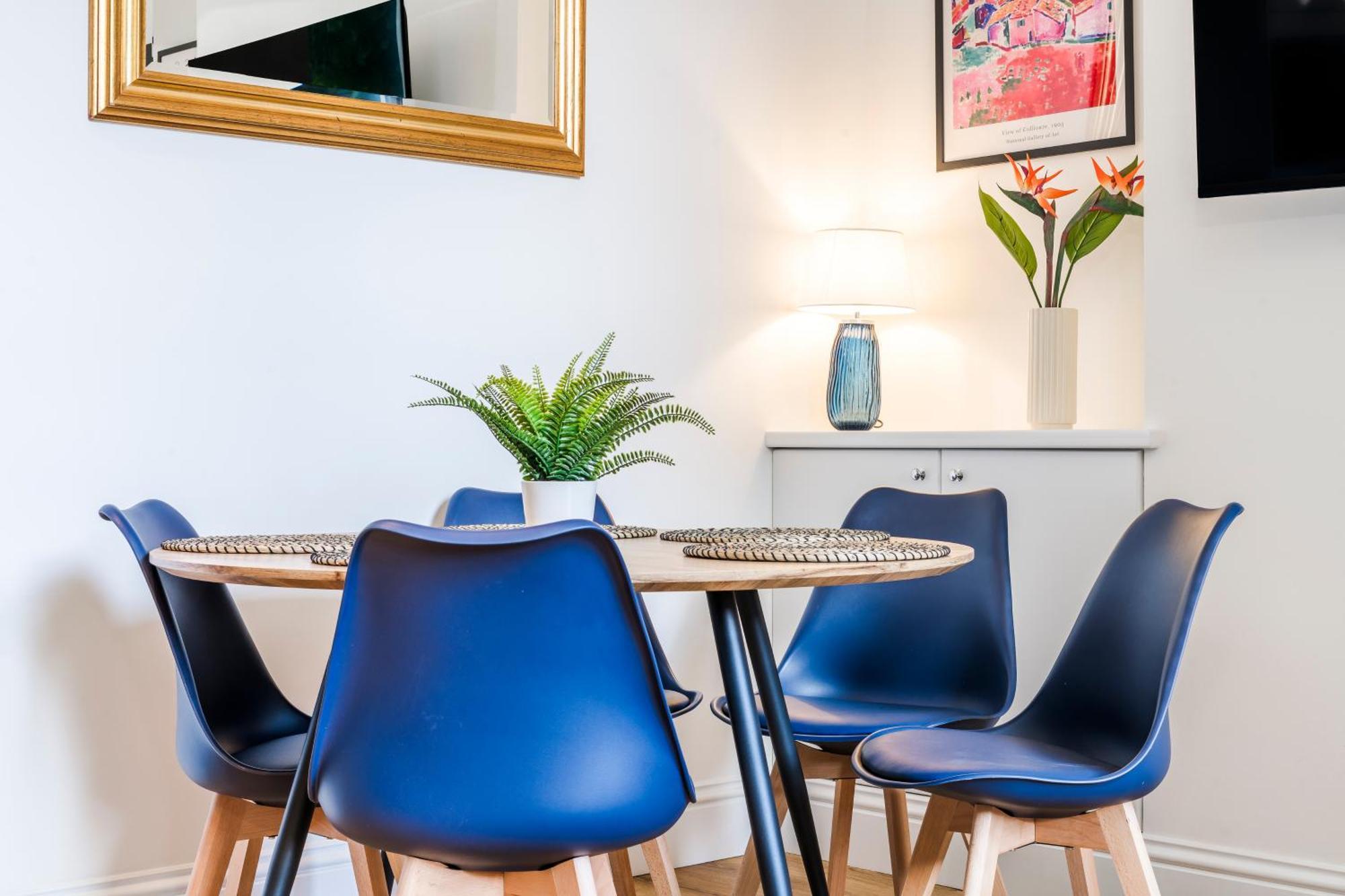 Cozy 2 Bedroom Apartment In Sutton Sutton  Exteriör bild